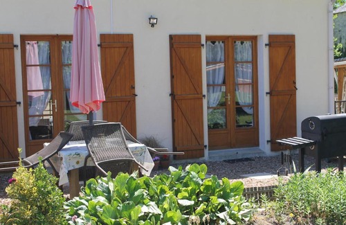 Deneze-sous-le-Lude House | Les Pins á La Cerniere Gites