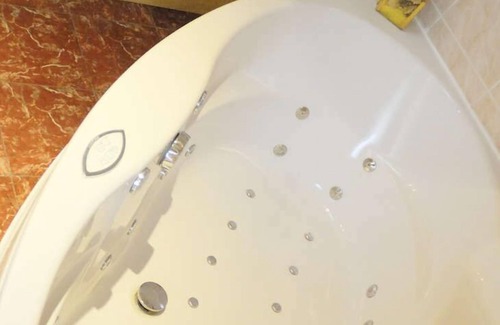 Givet Hotel | Les Reflets Jaunes