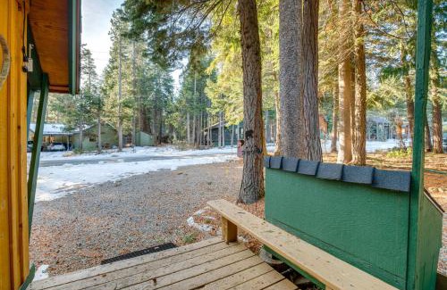 Tahoma Apartment | Less Than 1 Mi to Beach Peaceful Studio with Deck in Tahoma
