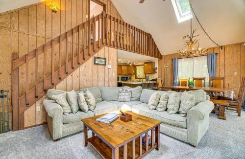 Greentown House | Less Than 1 Mi to Lake Wallenpaupack Poconos Cabin Rental