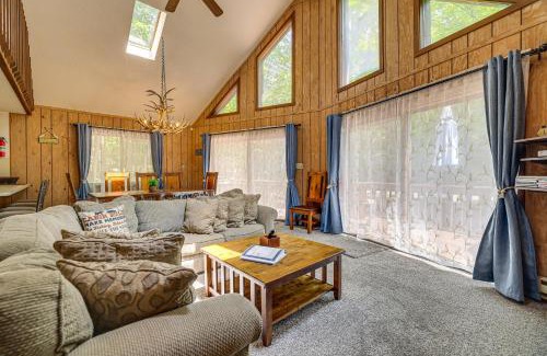 Greentown House | Less Than 1 Mi to Lake Wallenpaupack Poconos Cabin Rental