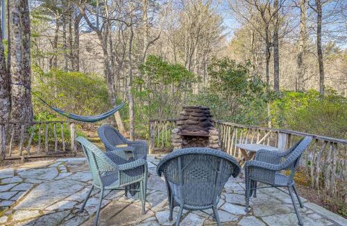 Lake Toxaway House | Less Than 1 Mi to Marina Ford Mountain Retreat with Deck