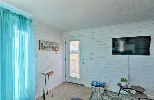 Surfside Beach Apartment | Less Than 1 Mi to Surfside Beach Open-Concept Cottage