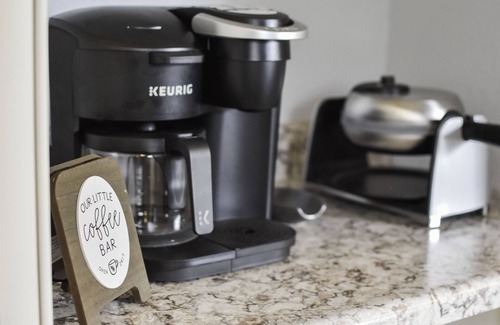 Alix House | Lets Unwine + Game room +Backyard Oasis!