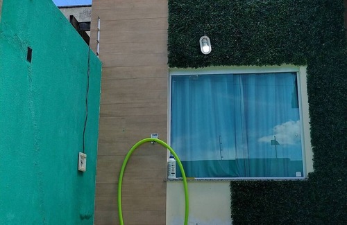 Subae House | Leve Toda Família Para Essa Residência Aconchegante com Piscina