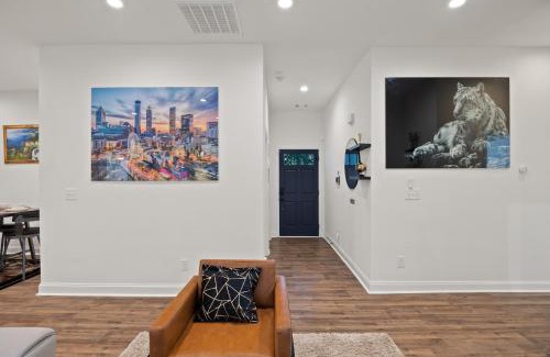 Church Street House | Lexington Luxury l 4BR 3BA