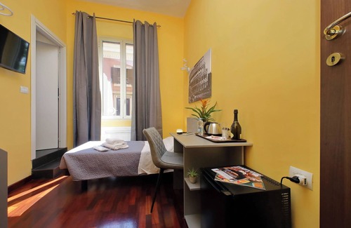 Salario House | LHG Comfy Rooms