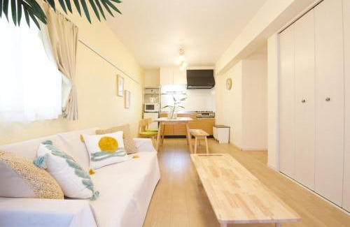 Naha City Centre Apartment | Li Kotohogi 201
