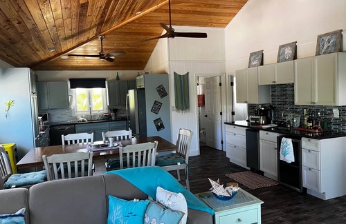 Great Guana Cay House | Li'l Gecko Cottage - Guana Cay 2/2