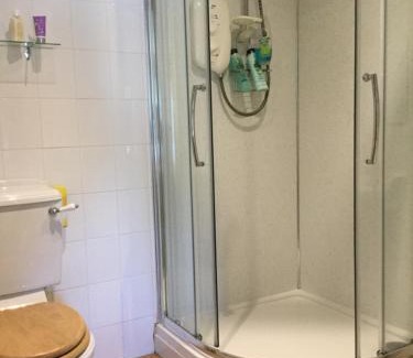 Staveley Bed & Breakfast | Li’le Hullets, 3 Seed Howe Cottages