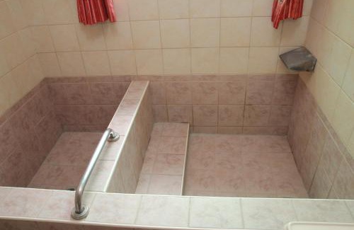 Baihe Hotel | Li Tang