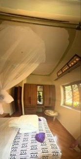 Entebbe Bed & Breakfast | Lido Azzurro Garuga