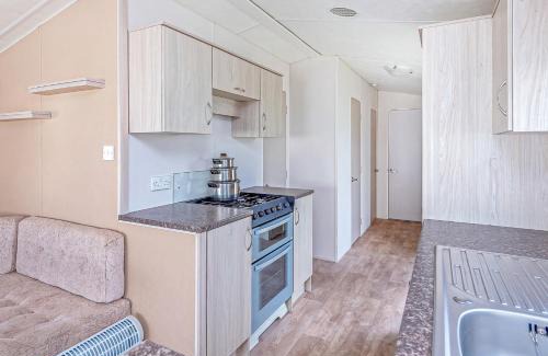 Prestatyn Resort | Lido Beach
