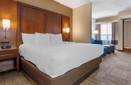 Canal Park Hotel | Lift Bridge Lodge, an Ascend Collection Hotel