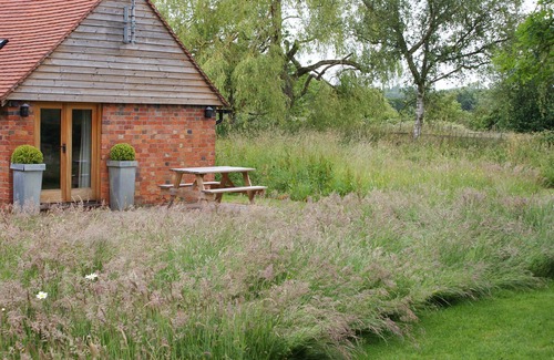 Henley-in-Arden House | Light and airy stylish barn conversion set in peaceful countryside.