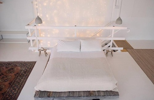 Byron Bay Apartment | Light and airy studio