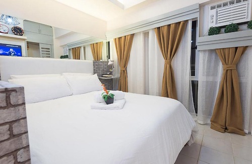 San Jose Apartment | Light and Chic - Tagaytay Vacation Pad