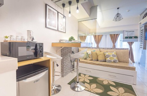 San Jose Apartment | Light and Chic - Tagaytay Vacation Pad