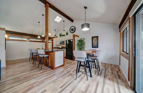 Graeagle Condo | Light, Bright & Beautifully Updated in Graeagle Meadows
