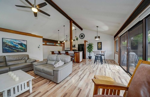 Graeagle Condo | Light, Bright & Beautifully Updated in Graeagle Meadows