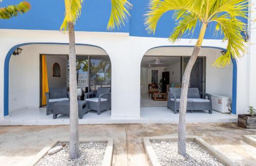 Belnem House | Lighthouse Beach Resort with Ocean View