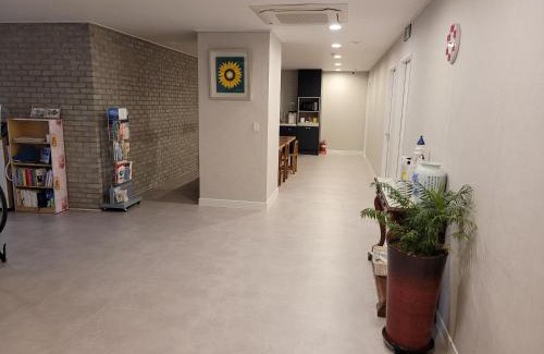 Mokpo House | Lighthouse Guesthouse