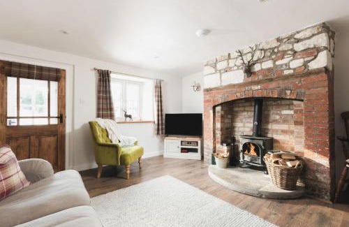 Buckland Newton House | Lilac Cottage