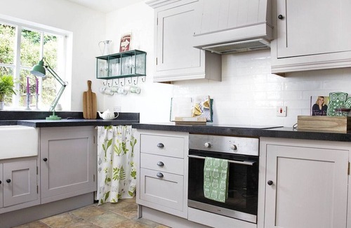 Greyabbey Cottage | Lilac Tree Cottage, Greyabbey, Strangford Lough, Co Down, N.Ireland
