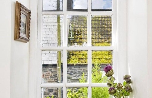 Greyabbey Cottage | Lilac Tree Cottage, Greyabbey, Strangford Lough, Co Down, N.Ireland