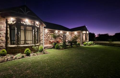 Linkside Apartment | Lilla-Bett Self Catering Accommodation Mossel Bay
