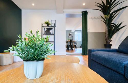 Wazemmes Apartment | Lille Centre - Superbe appart. avec terrasse !