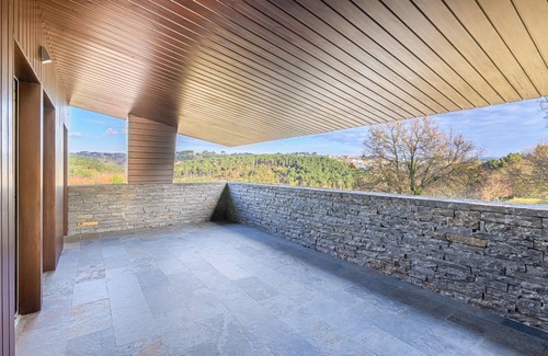 Vila Real Villa | Lily of the Field House