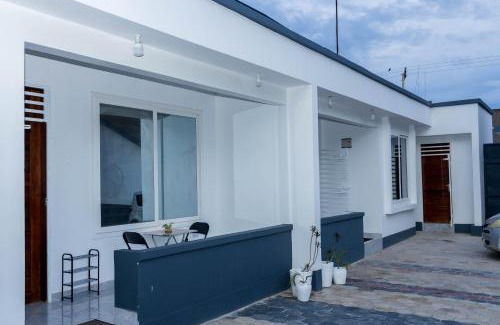 Mbezi Beach Apartment | Lily's Onebedroom Stylish Stay in Mbezi Beach