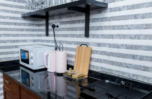 Mbezi Beach Apartment | Lily's Onebedroom Stylish Stay in Mbezi Beach