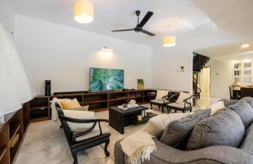 Hulu Selangor House | LilyJoe Treehouse Serendah