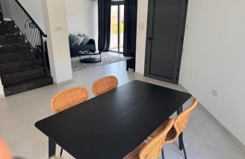 Potamos tis Germasogeias House | Limassol Urban Beach Retreat- 500m from the beach