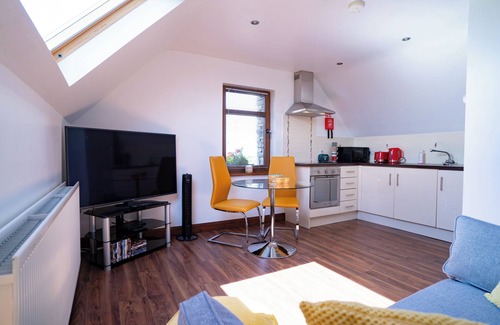 Limavady Apartment | Limavady Cherry Tree Apartment, Sleeps 2 & Parking