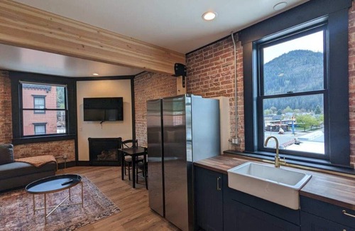 Wallace Apartment | Linden Lofts