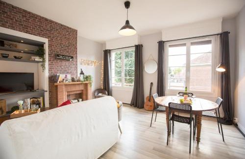Quartier Grammont Apartment | #LIndustrioChampetre Free Parking, Bien Situé, Spacieux, Proche Clinique