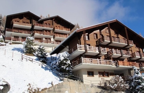 St. Luc Apartment | Linen is not included in the service. We provide, if desired, linen packages including bed linen, ba