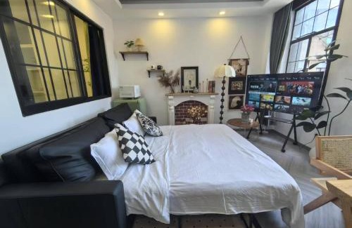 Downtown Shanghai Apartment | 柃居 B&B - The Bund Branch