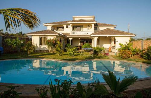 Shanzu House | Lisa Mari