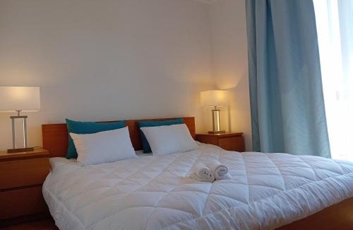 Lumiar Apartment | Lisbon Blue - Metro at your Door