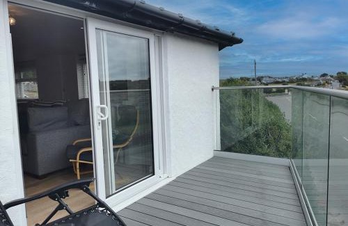 Trearddur Bay House | LITLLE SUMMER HILL -2 BED COSY COTTAGE- TREARDDUR