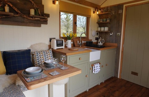Trusham House | Little Ash Glamping - Luxury Shepherd's Huts