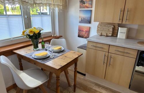 Daenschendorf Apartment | Little Blue Cottage #9