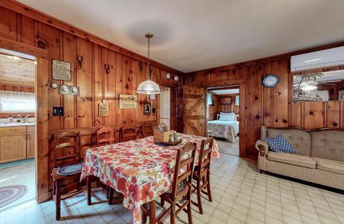 York Beach House | Little Cottage