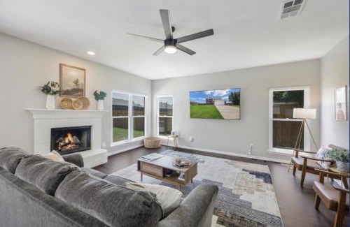 Little Elm House | Little Elm Oasis