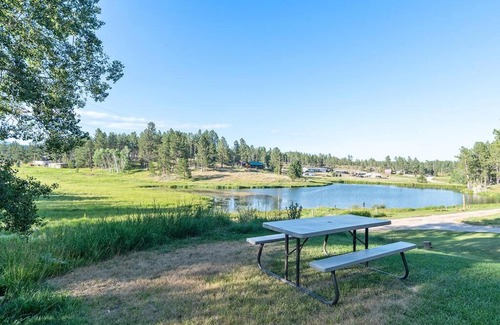 Custer House | Little Gem With The Best Views BHBungalows #2