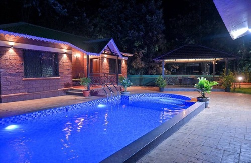 Panchgani House | Little Heaven 5 Bed Pool Villann